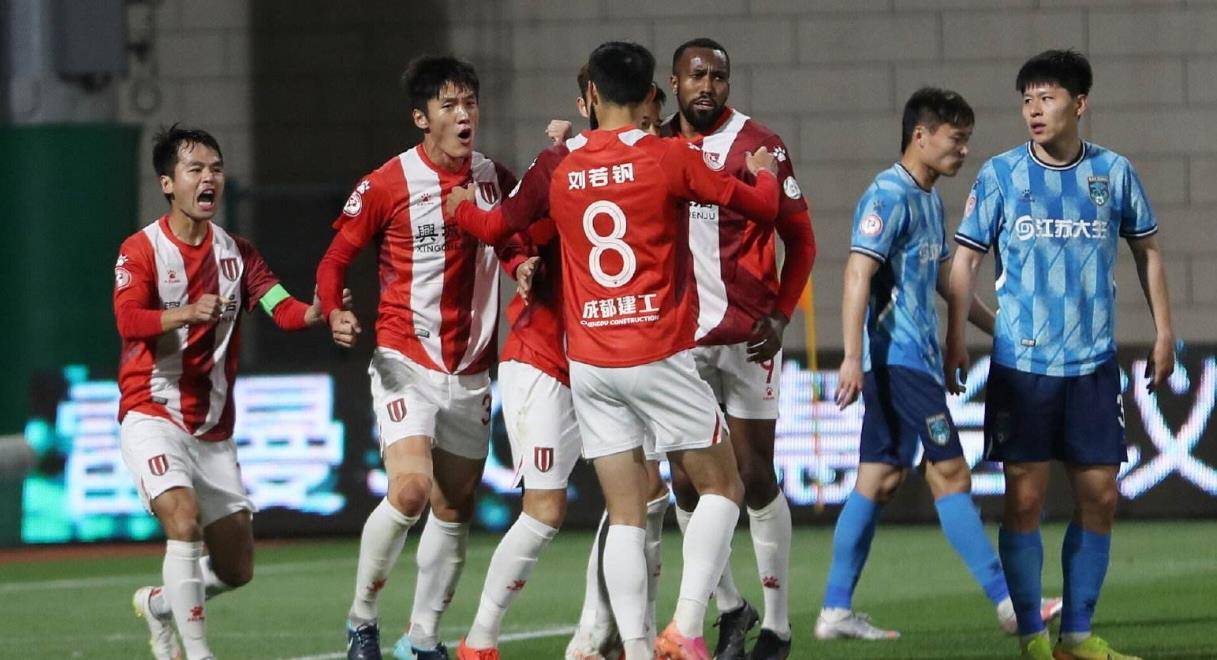 开云-包含国际比赛日体能课后，成都蓉城造点机会备战葡超，媒体盛赞，身体对抗强度拉满的词条